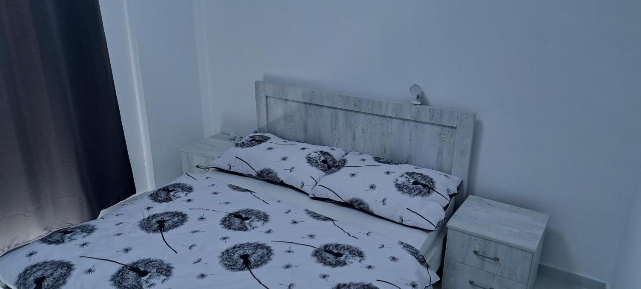 Apartment Alex Sarandë 外观 照片