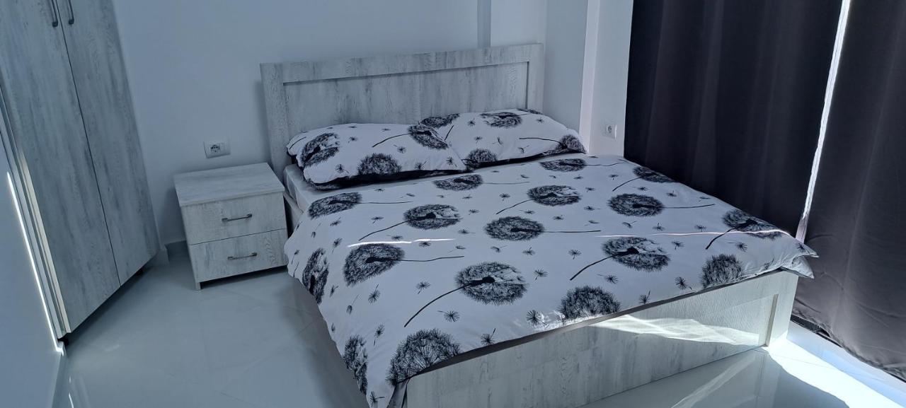 Apartment Alex Sarandë 外观 照片